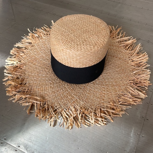 Chanel raffia wide brim store display straw beach hat sz medium - Picture 1 of 11